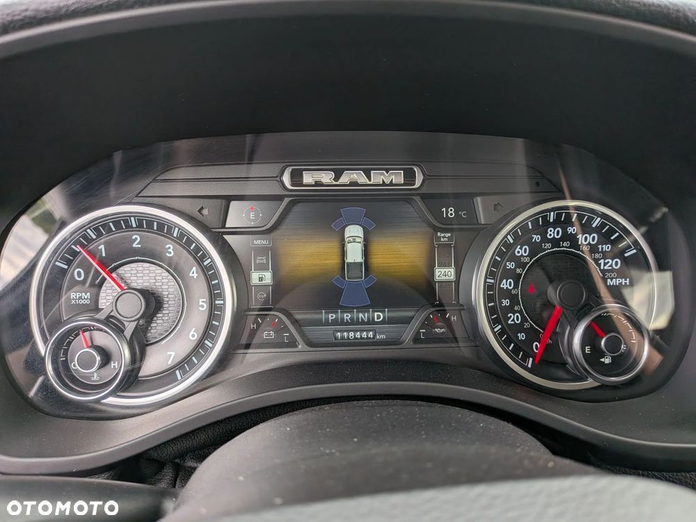 RAM 1500 5.7 Crew Cab Laramie - 9