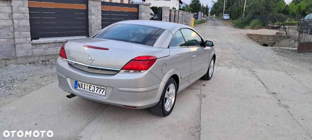 Opel Astra 1.6 Cosmo - 19