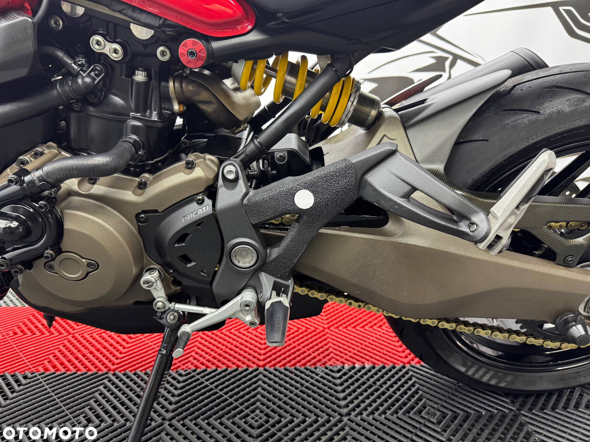 Ducati Monster - 17