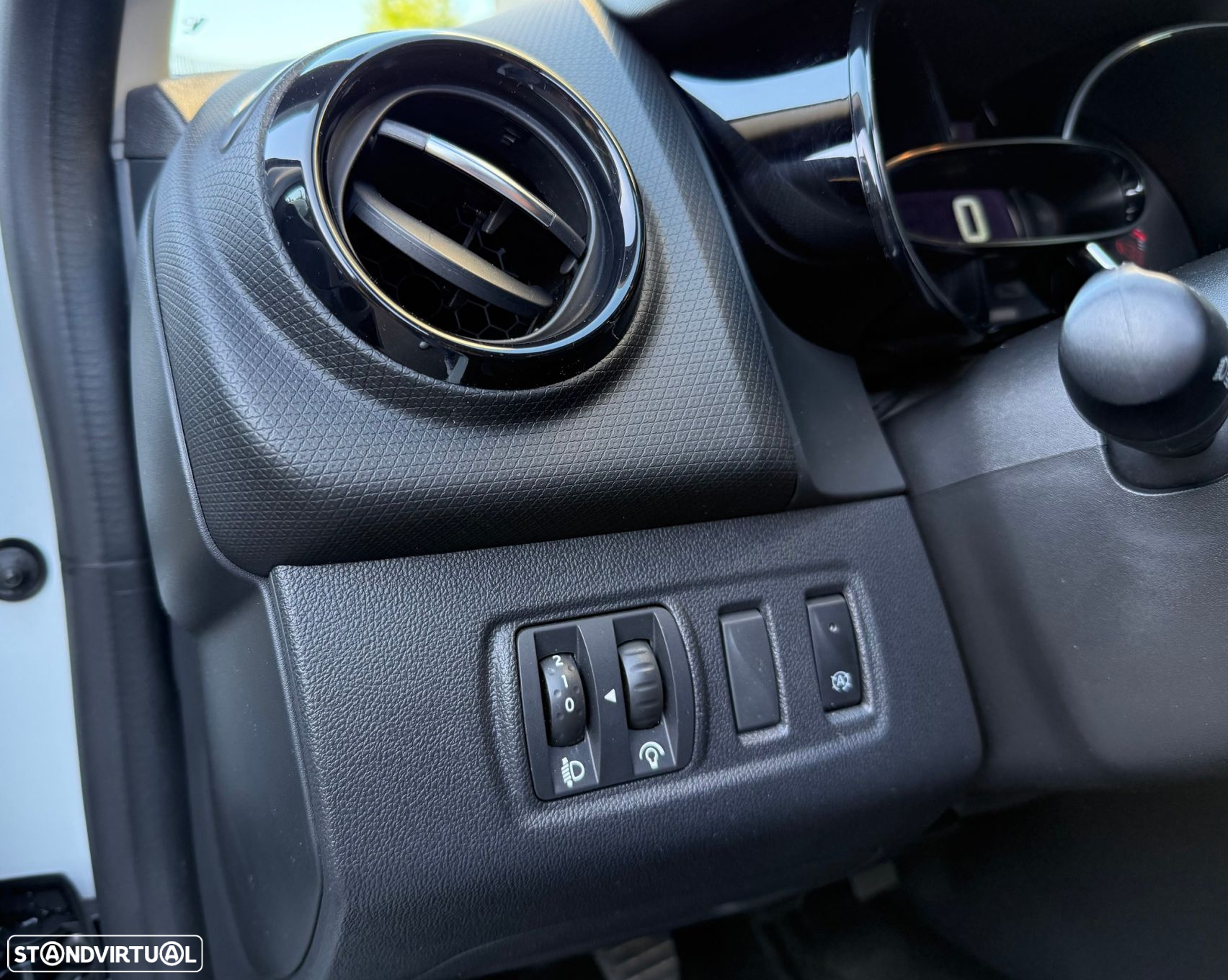 Renault Clio 1.5 dCi Zen - 12