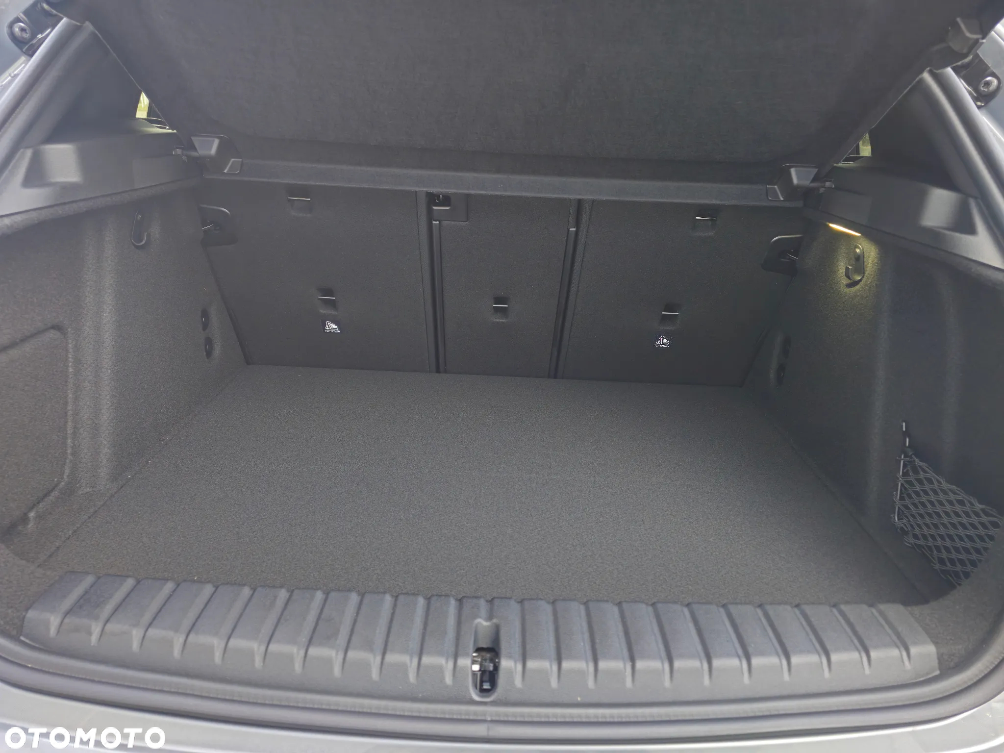 BMW Seria 1 120i - 30