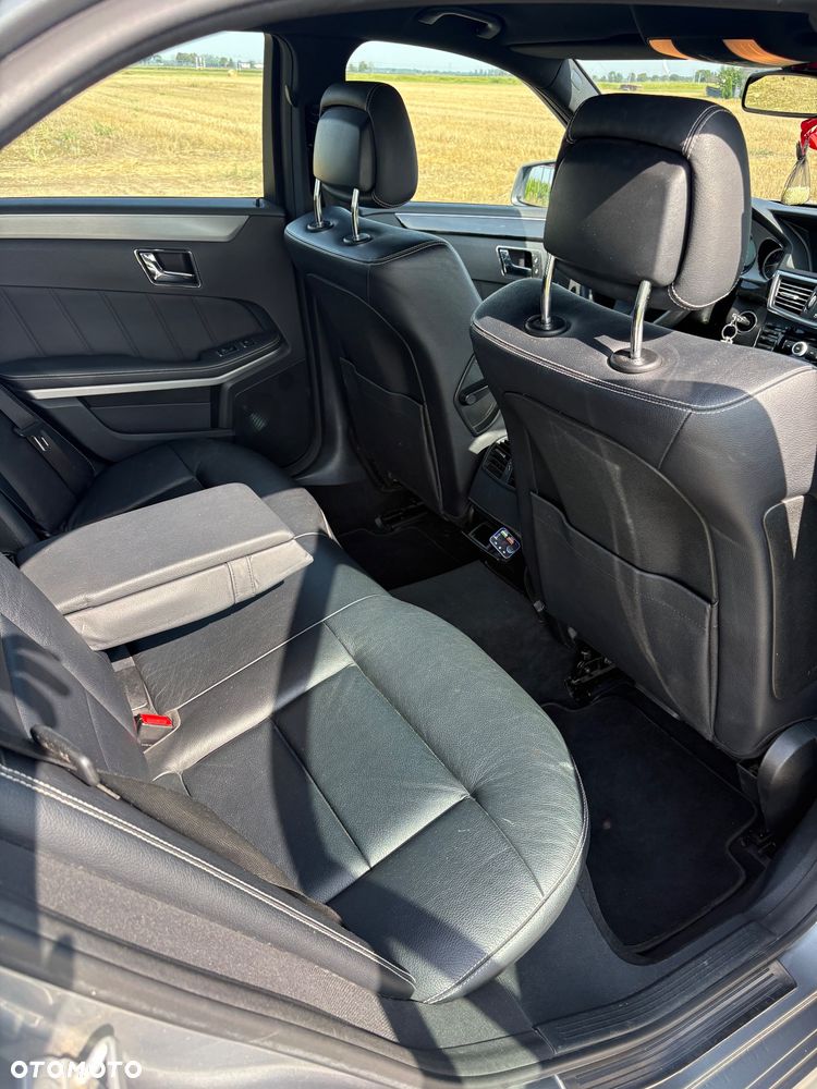 Mercedes-Benz Klasa E 350 CDI DPF BlueEFFICIENCY 7G-TRONIC Avantgarde - 22