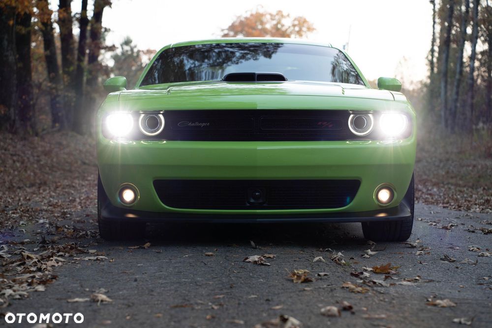 Dodge Challenger 5.7 R/T - 6