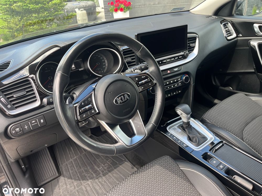 Kia XCeed 1.5 T-GDI Business Line DCT - 12