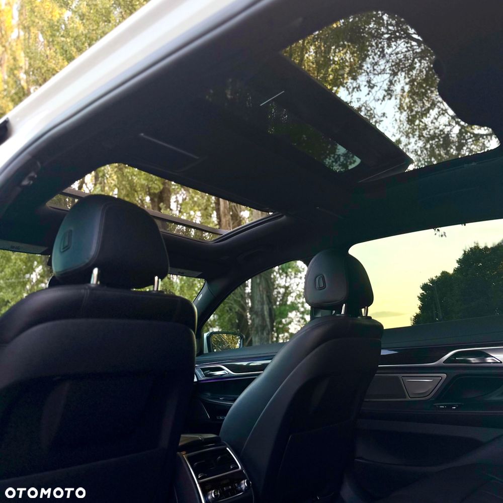 BMW Seria 7 740Li - 19