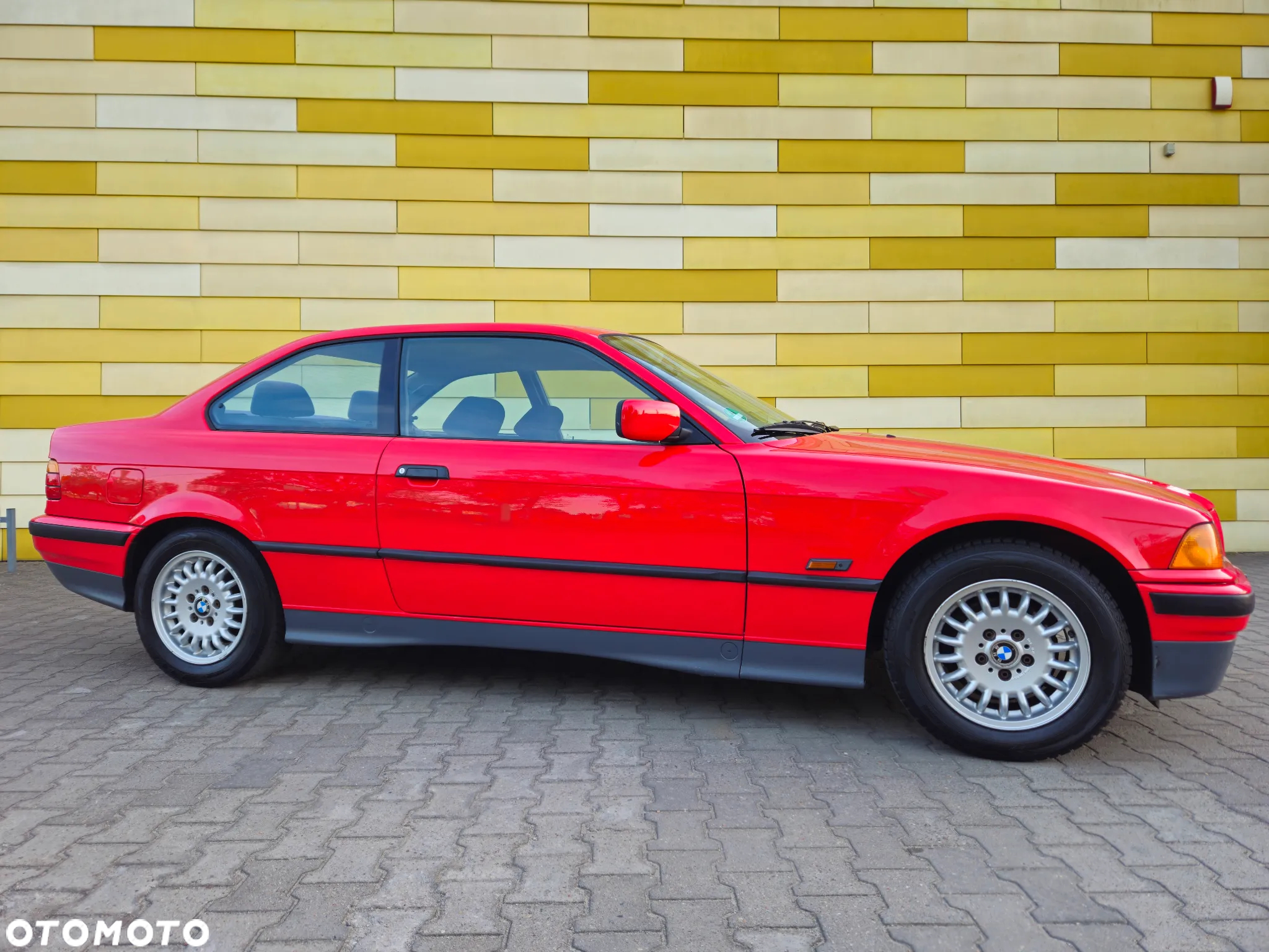 BMW Seria 3 316i - 14