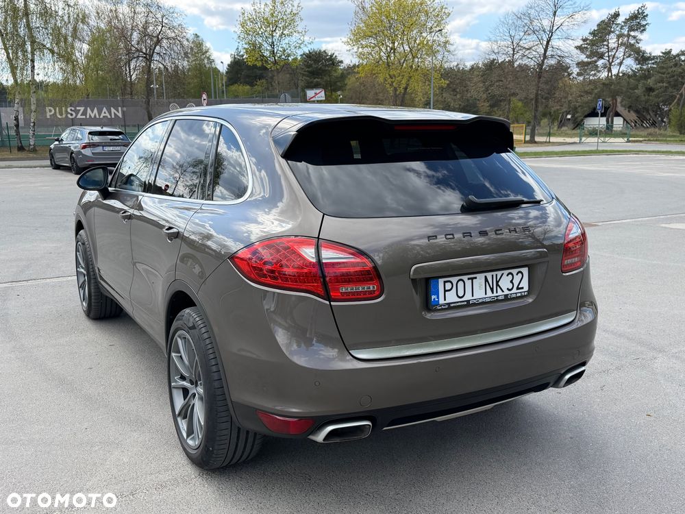Porsche Cayenne - 6