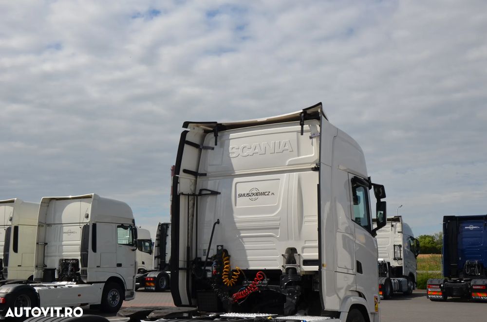 Scania S 500 / 2022r / KLIMA P./ FULL LED / ACC / NAVI / DE 2722 - 15