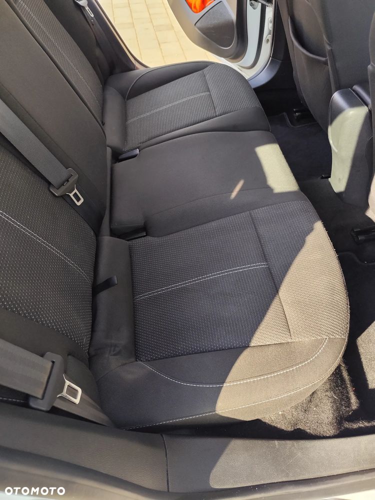 Opel Astra 1.6 CDTI Enjoy - 11