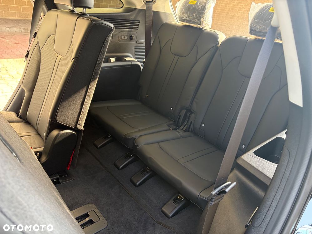 Kia Sorento - 11
