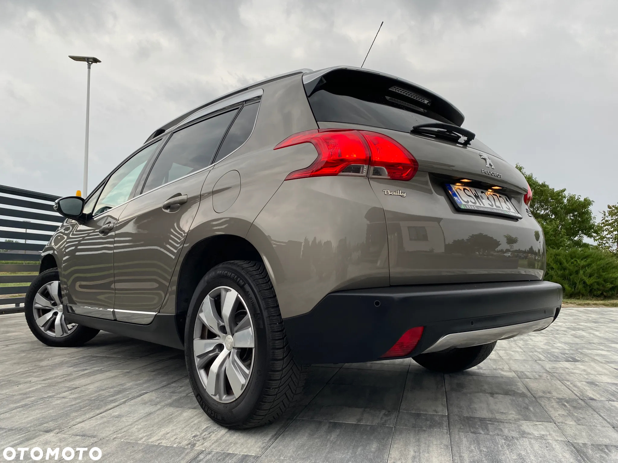 Peugeot 2008 1.2 Pure Tech Allure S&S - 18