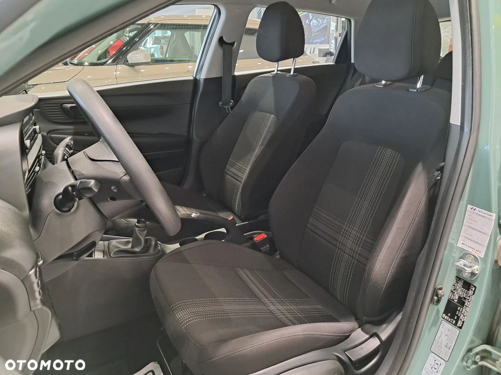 Hyundai i20 1.2 Pure - 12