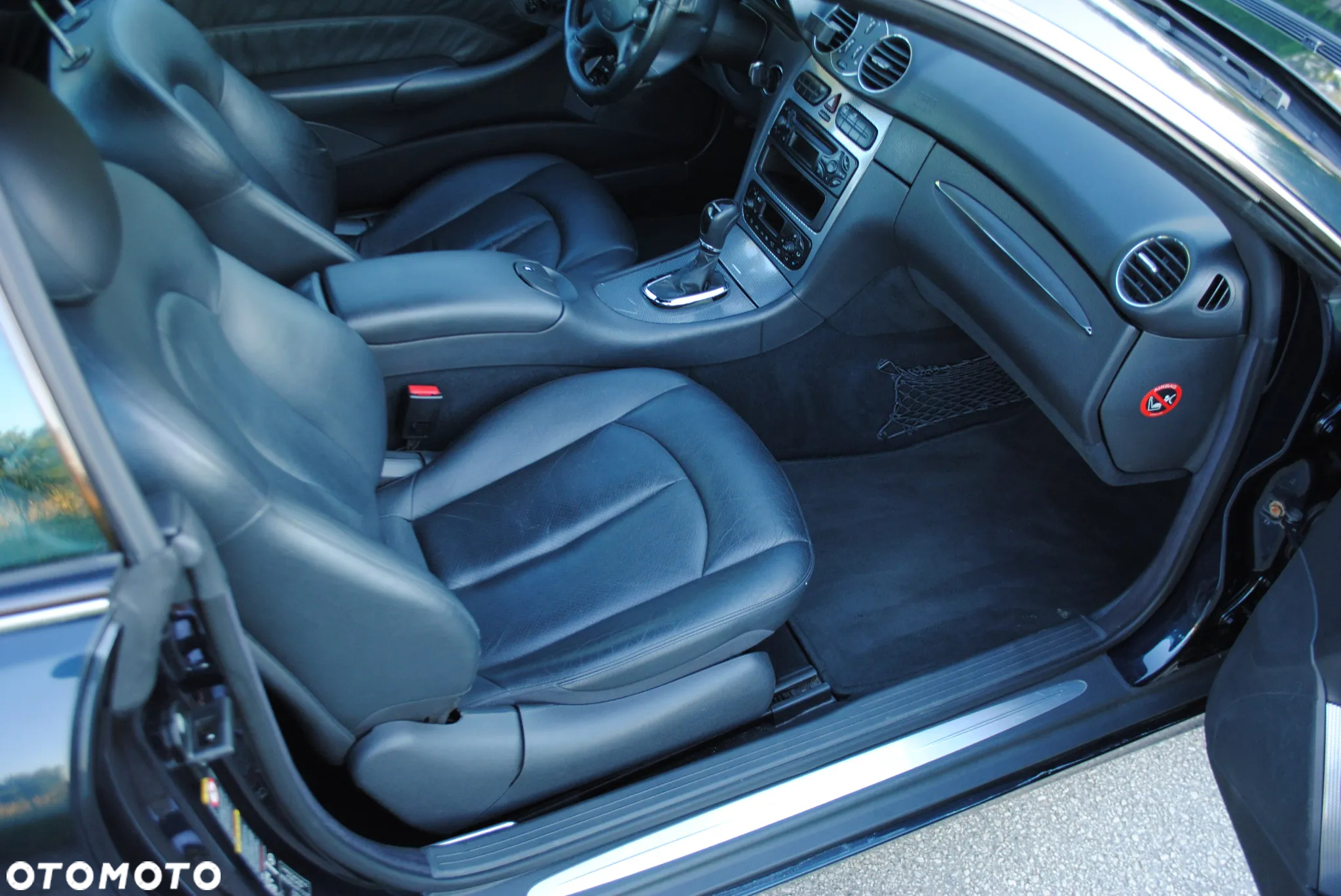 Mercedes-Benz CLK - 13