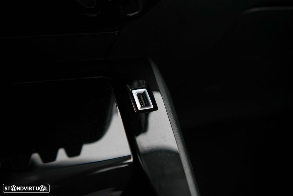 Peugeot 208 1.2 PureTech Allure - 48