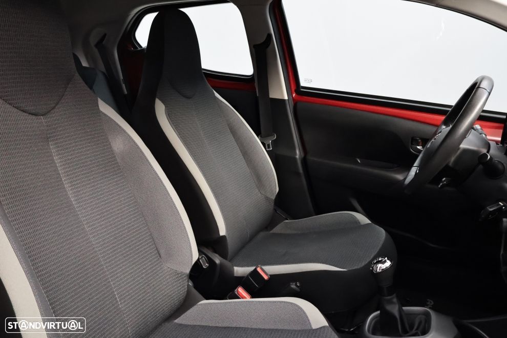 Toyota Aygo 1.0 X-Play+X-Touch - 19