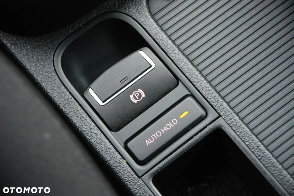 Volkswagen Tiguan - 17