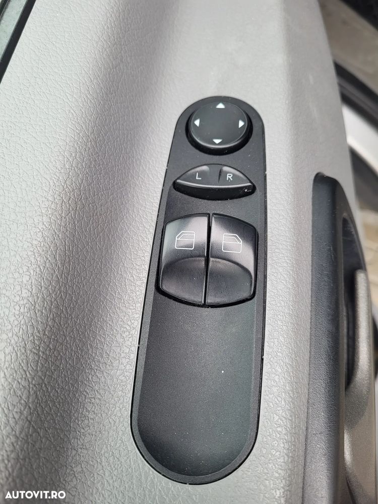 Mercedes-Benz Sprinter - 20