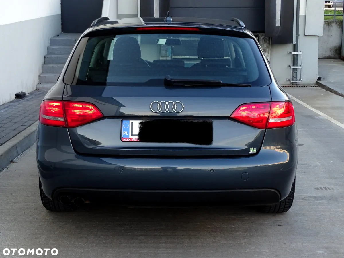 Audi A4 - 5