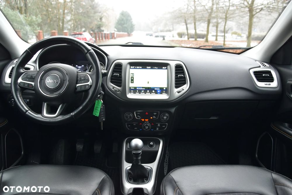 Jeep Compass 1.4 TMair Longitude FWD S&S - 20