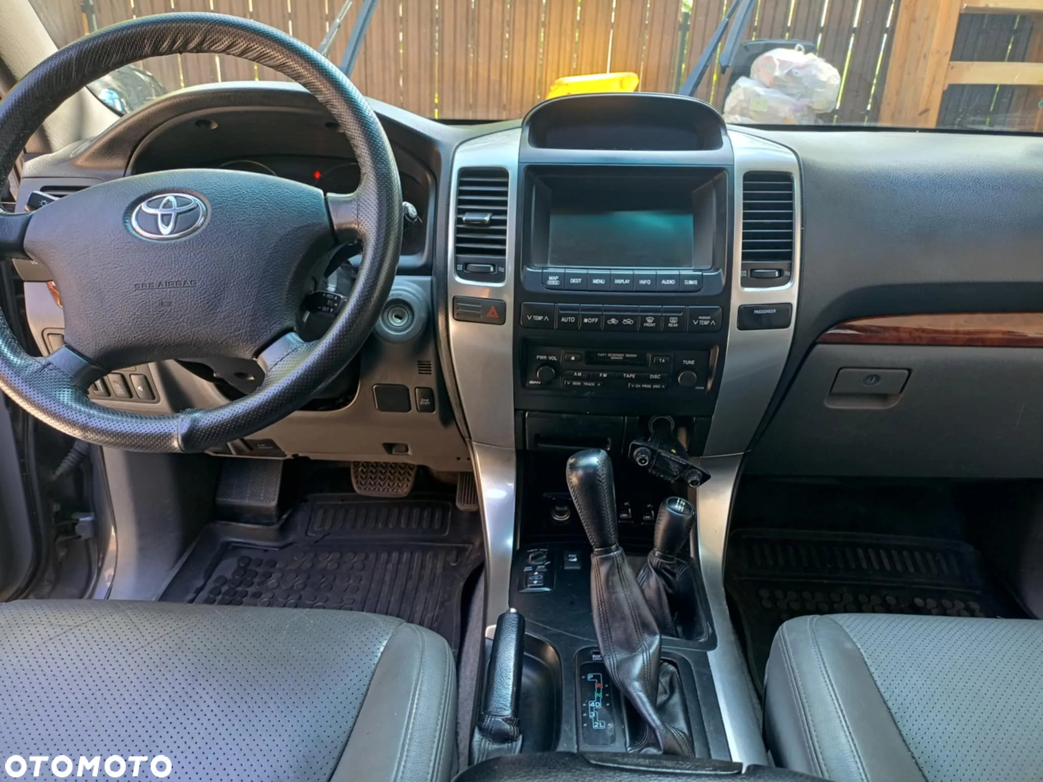 Toyota Land Cruiser - 5