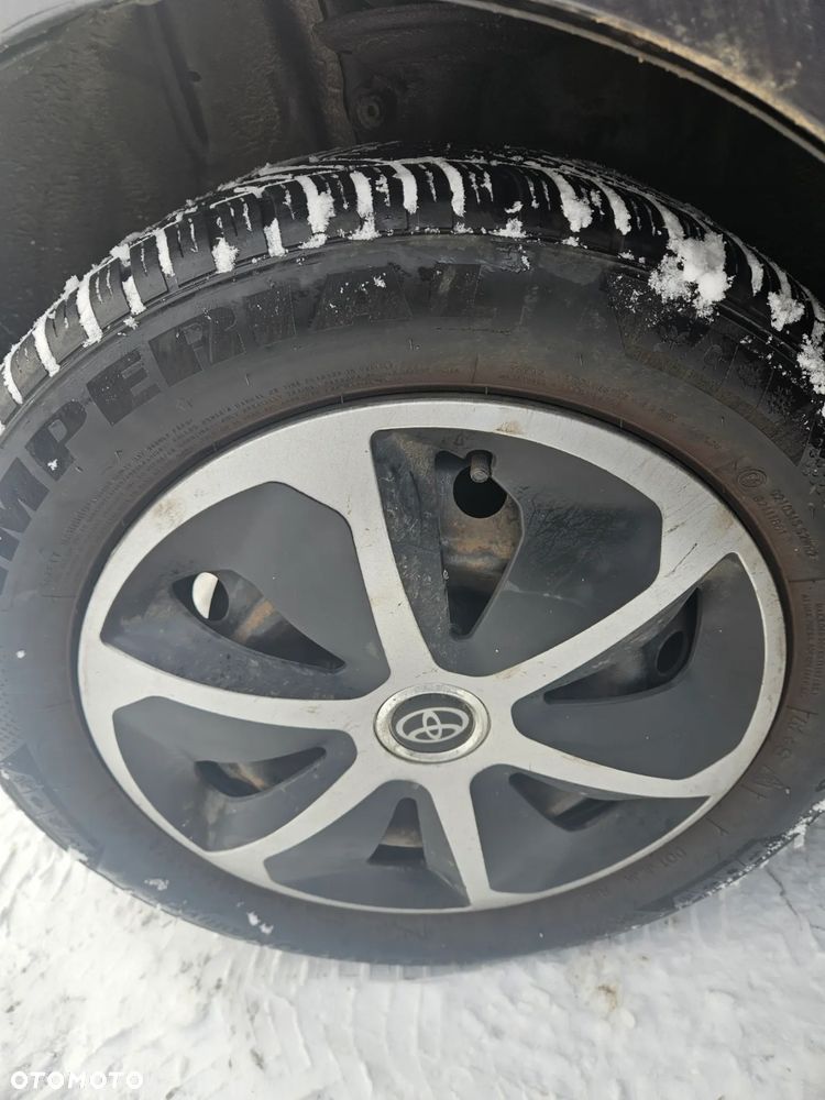 Toyota Yaris 1.33 Luna - 5