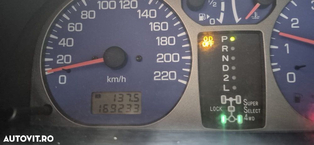 Mitsubishi Pajero Pinin ver-sport-3-0-v6-aut - 8