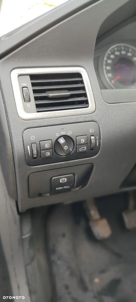 Volvo V70 2.0T Kinetic - 9