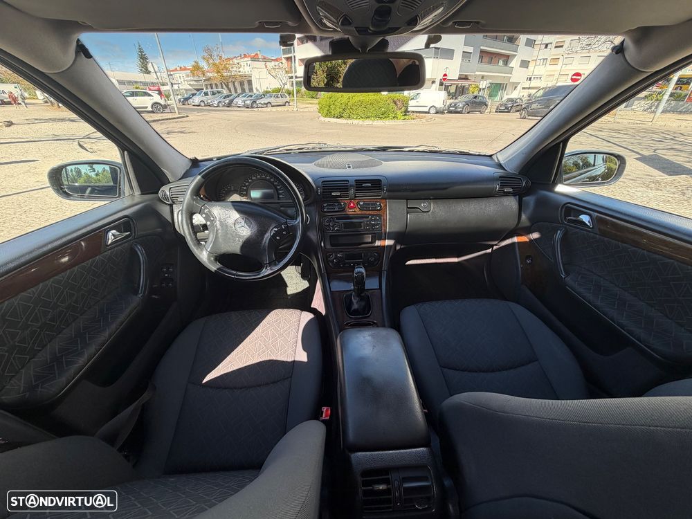 Mercedes-Benz C 220 CDi Avantgarde - 25