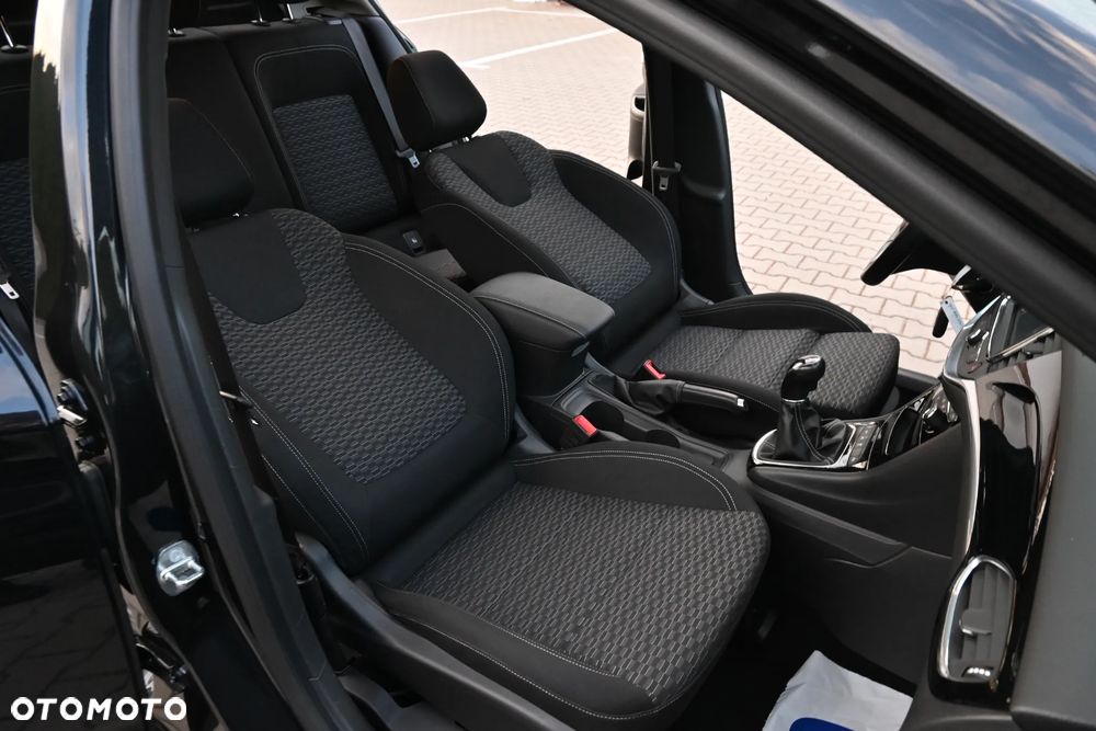 Opel Astra 1.4 Turbo Sport - 32