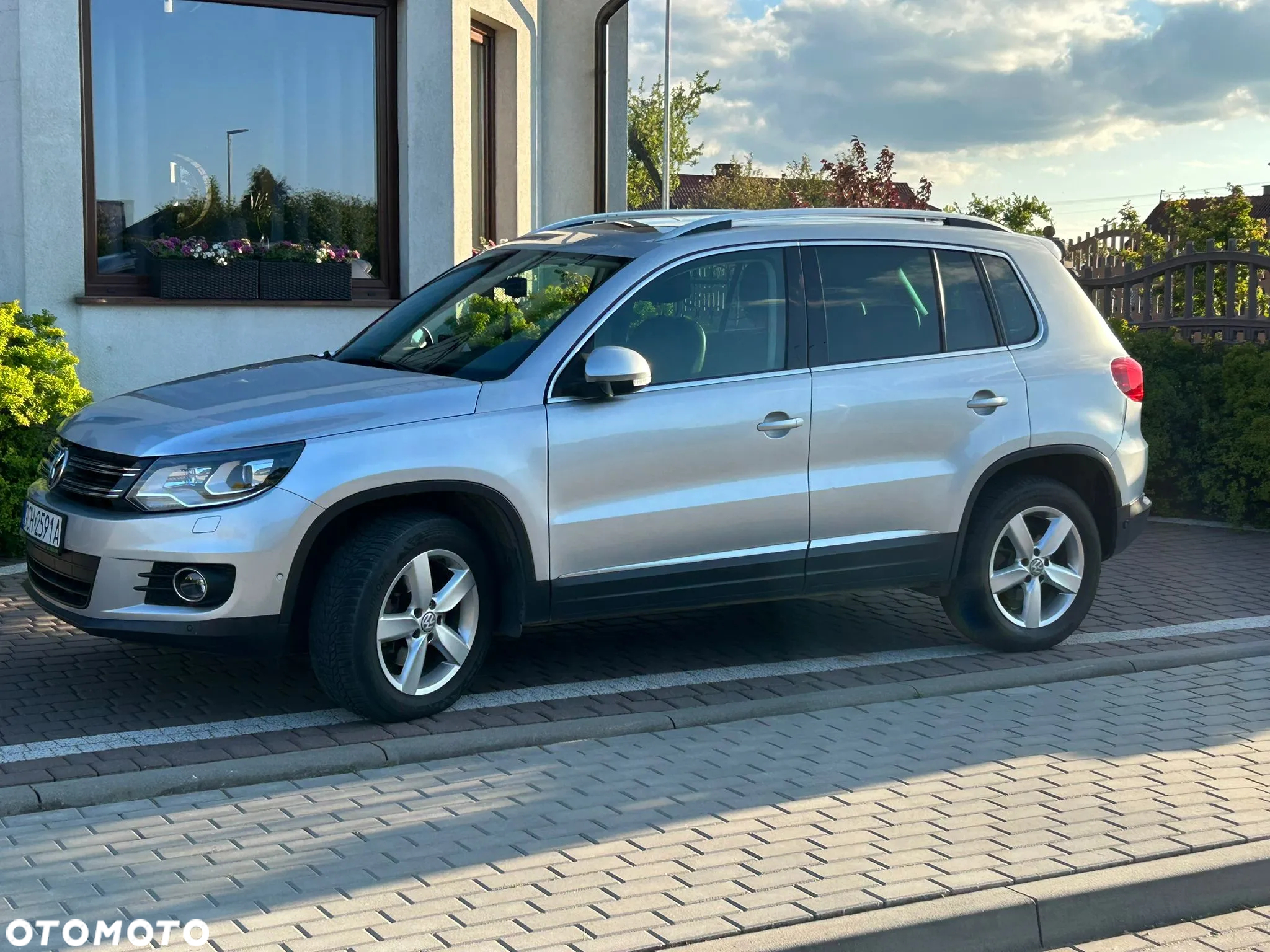 Volkswagen Tiguan - 2