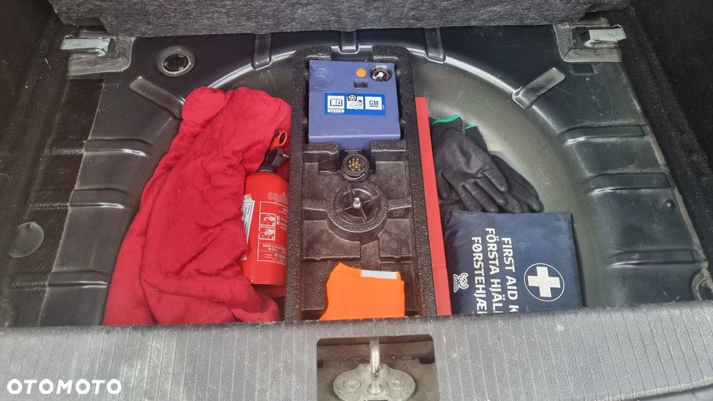 Opel Astra 1.4 T Cosmo - 7