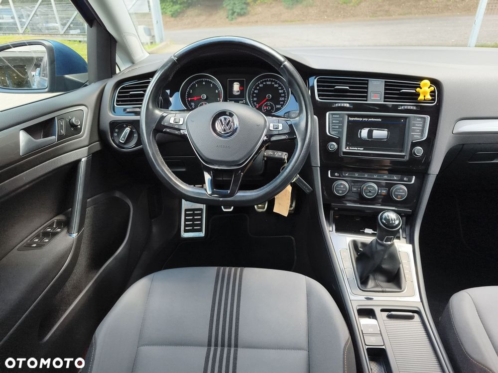 Volkswagen Golf - 14