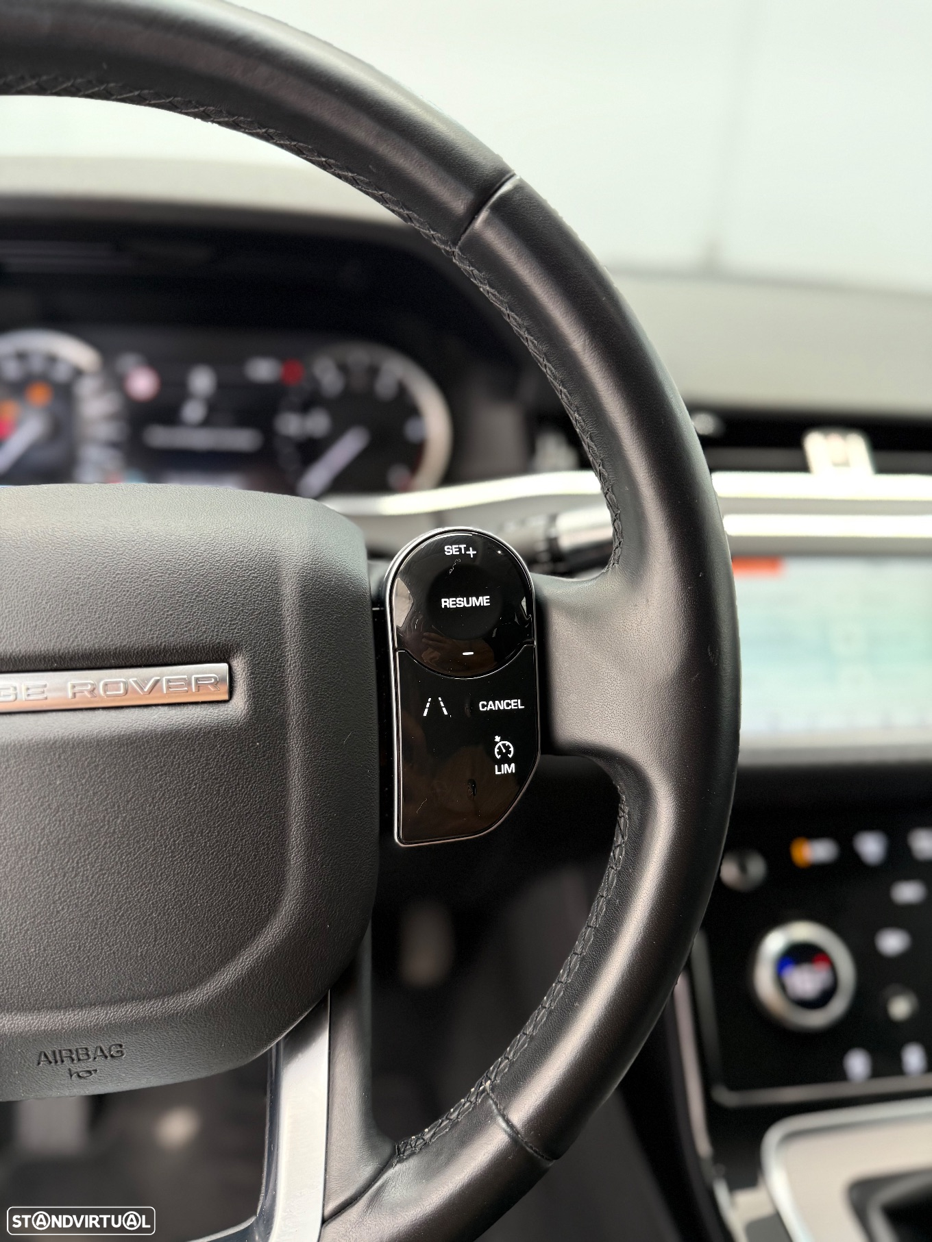 Land Rover Range Rover Evoque 2.0 D150 R-Dynamic - 16
