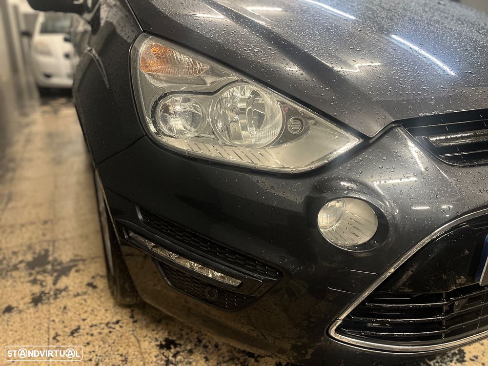 Ford S-Max 2.0 TDCi Titanium 7L - 12