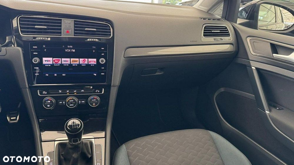 Volkswagen Golf 1.5 TSI BMT IQ Drive - 33