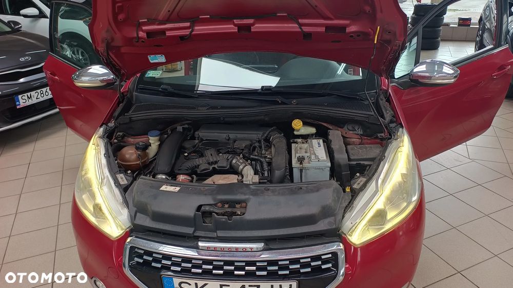 Peugeot 208 1.6 THP GTi - 29