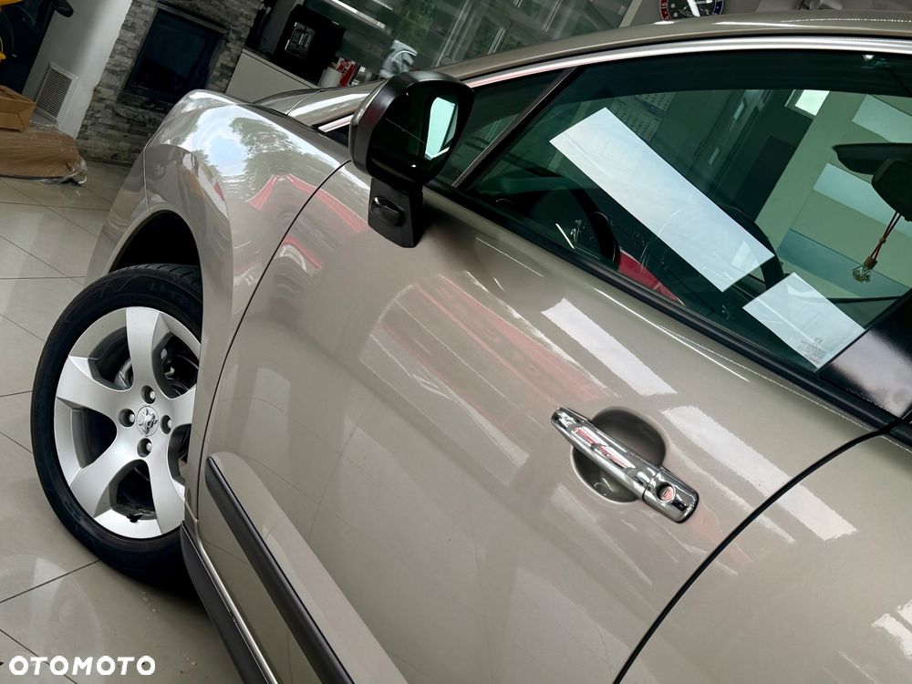Peugeot 3008 1.6 Premium - 22