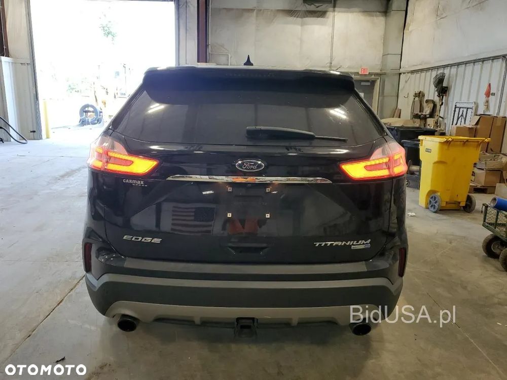 Ford Edge - 10