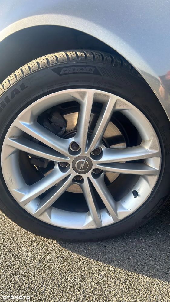 Opel Insignia 2.0 Turbo - 10