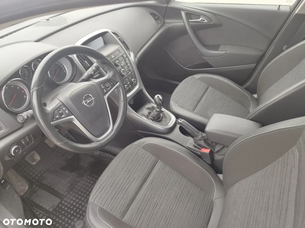 Opel Astra 1.6 Executive EU6 - 5