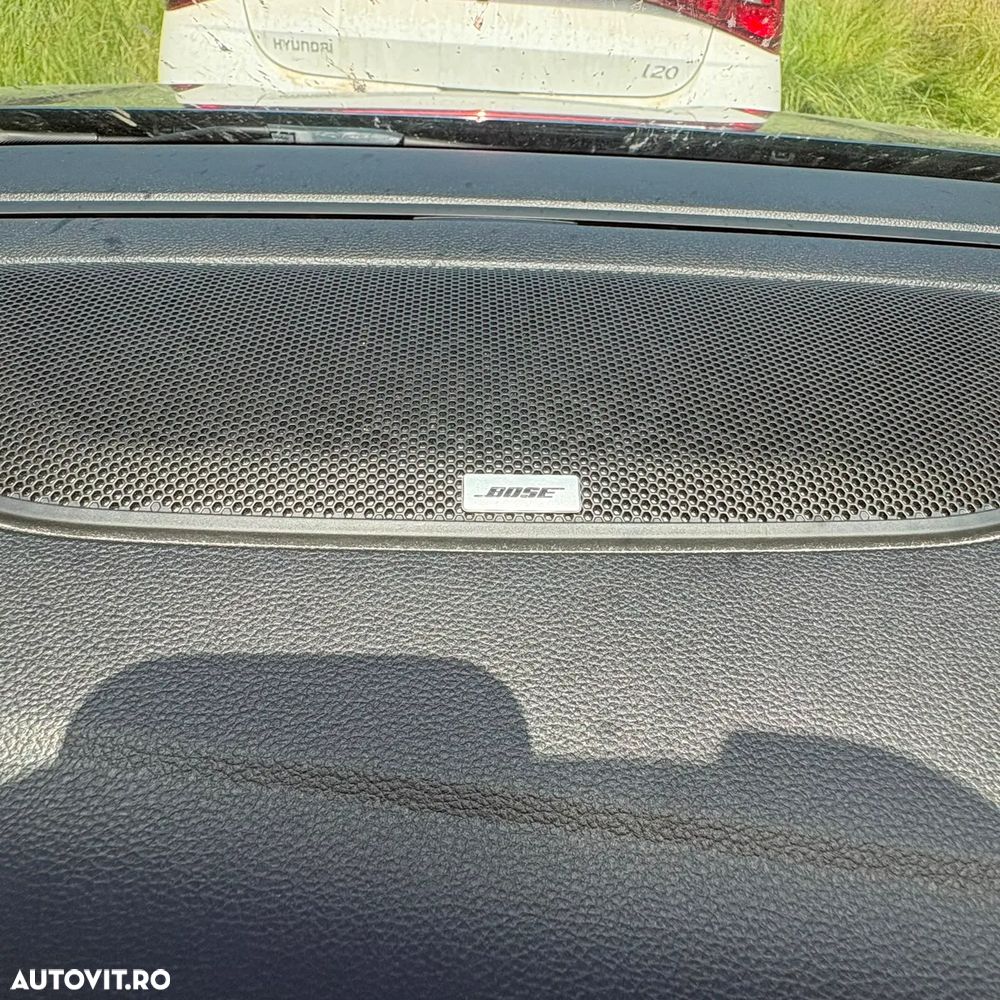 Renault Megane ENERGY dCi 130 BOSE EDITION - 17