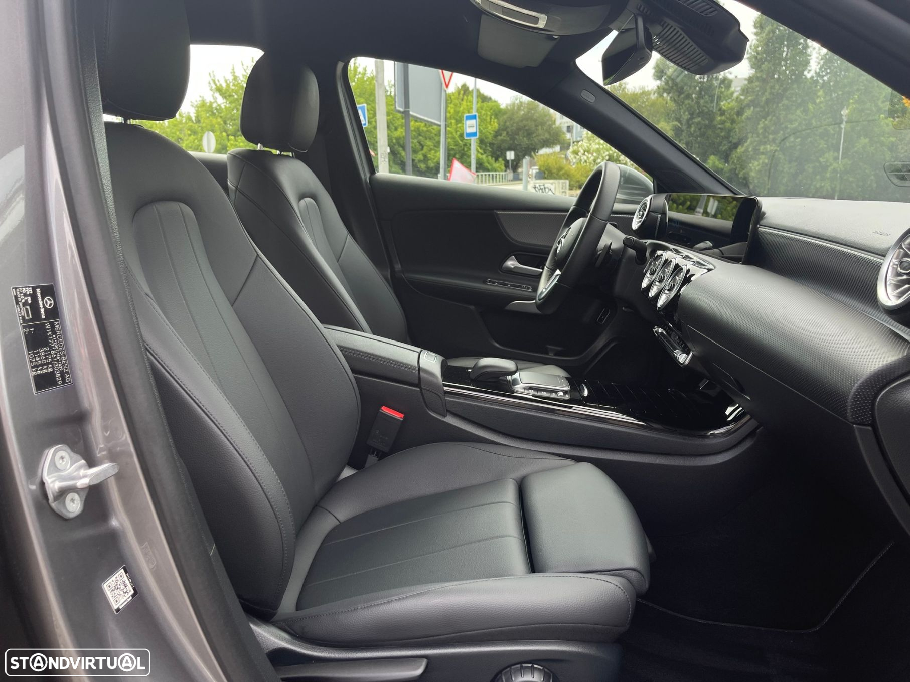 Mercedes-Benz A 250 - 53