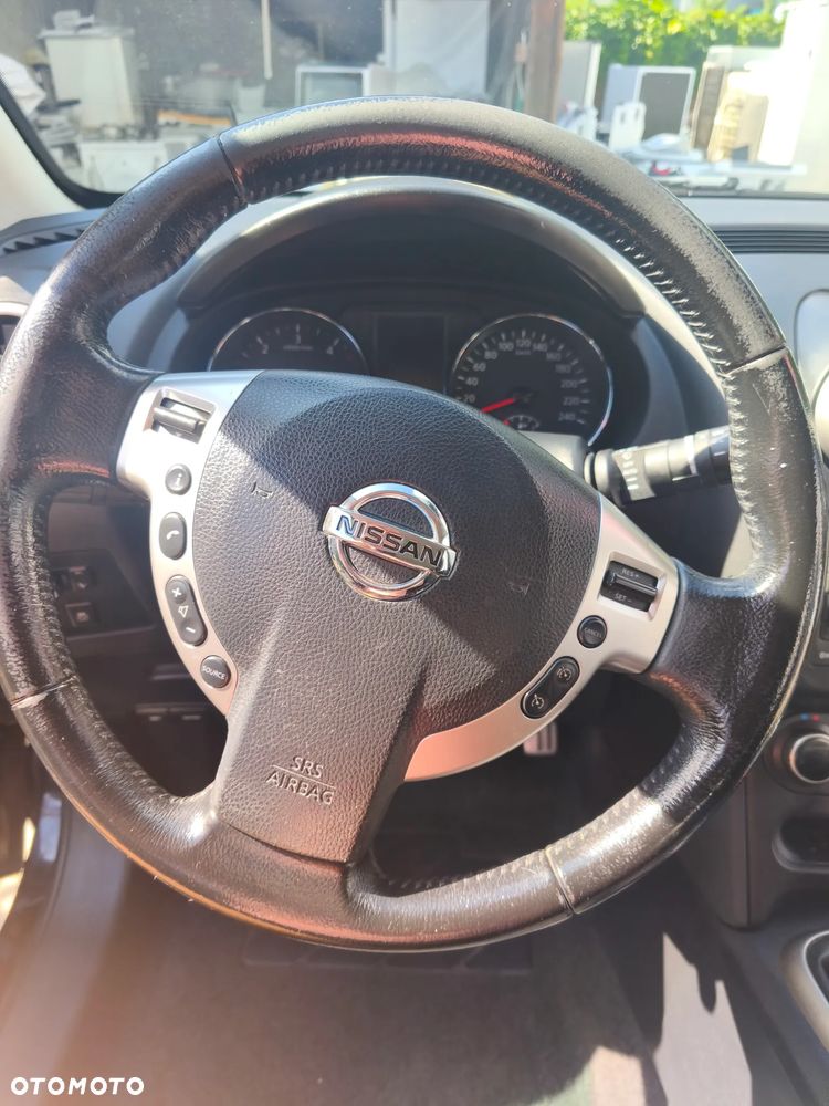 Nissan Qashqai 1.6 dCi 4x4 I-Way - 11