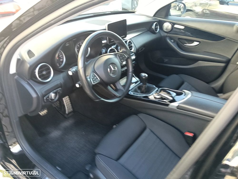 Mercedes-Benz C 200 - 11