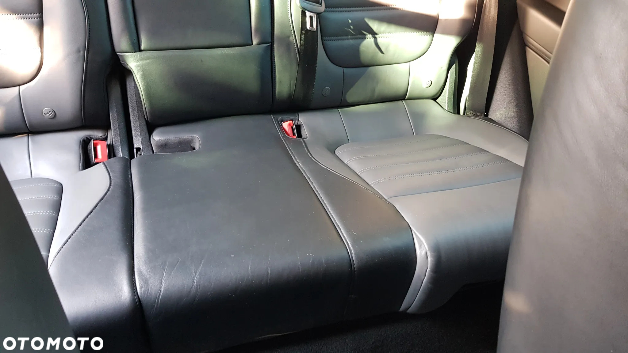 Volkswagen Touareg 3.0 V6 TDI BMT Perfectline R-Style - 10