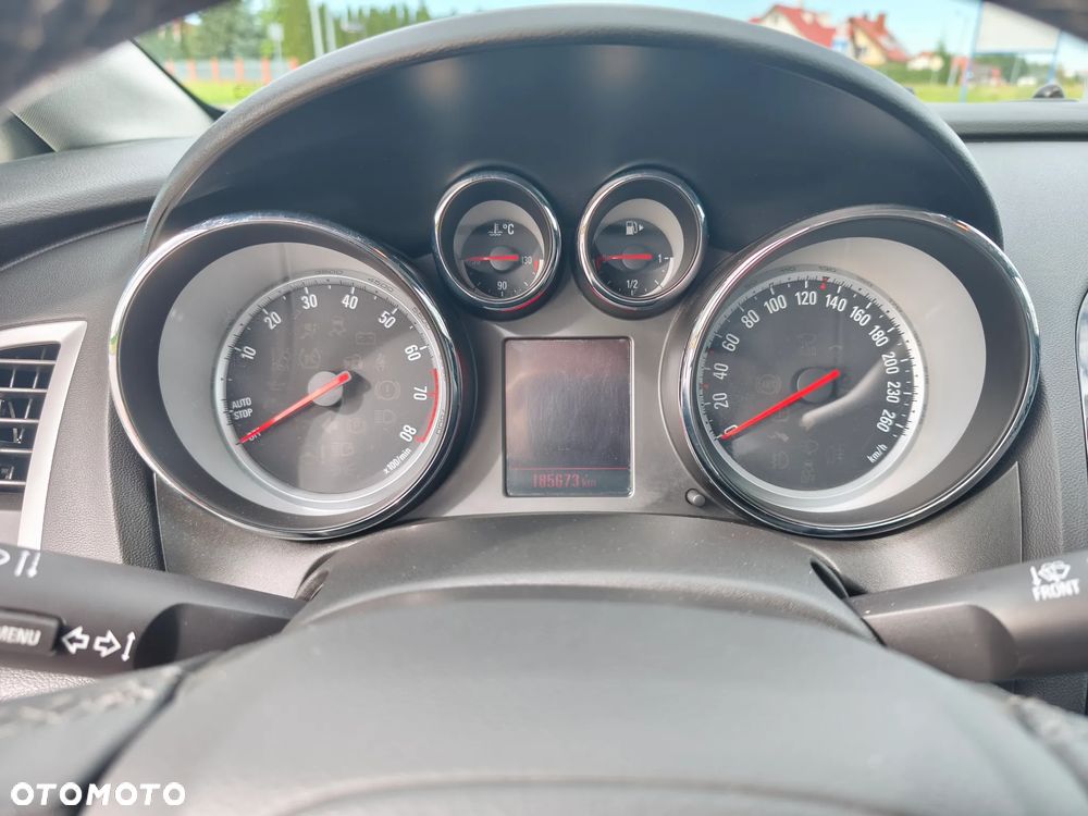 Opel Astra 1.4 Turbo Cosmo - 12