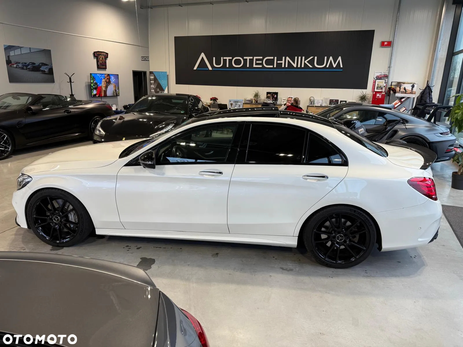 Mercedes-Benz Klasa C AMG 43 4Matic 9G-TRONIC - 18