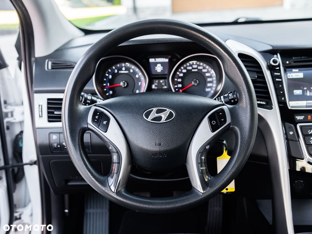 Hyundai i30 blue 1.4 Classic Navigation - 26