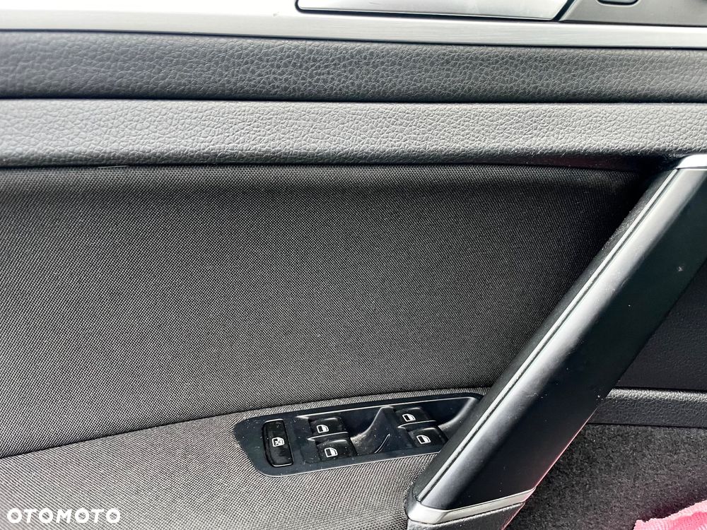 Volkswagen Golf 1.6 TDI BlueMotion Technology Cup - 18