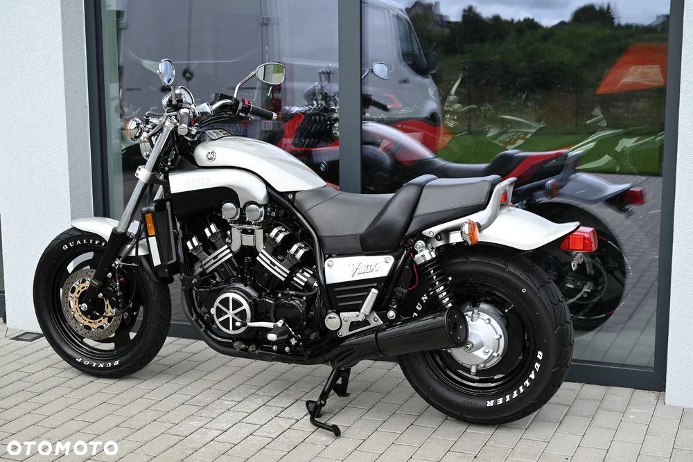 Yamaha V-MAX - 40
